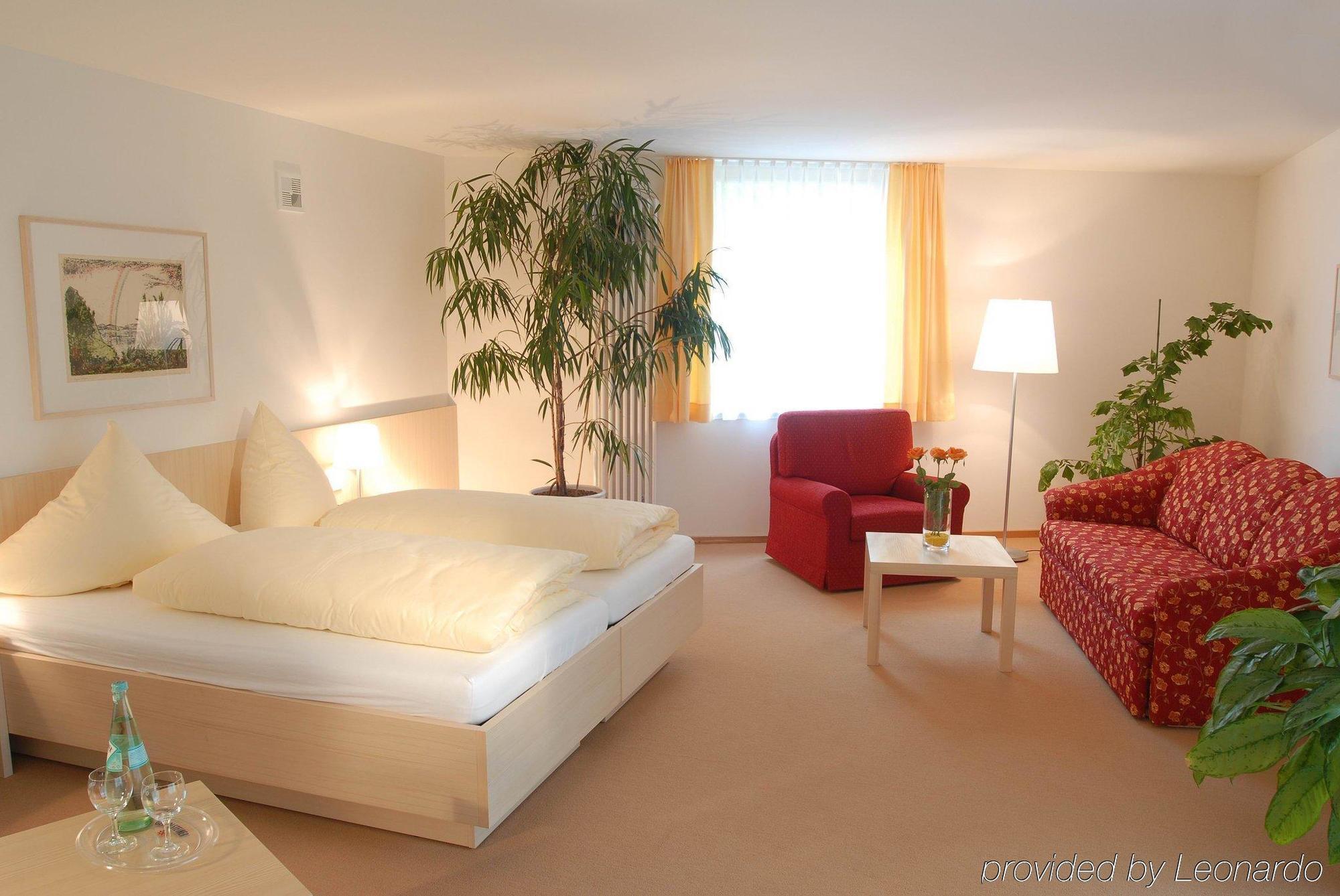 Landhotel Allgaeuer Hof Wolfegg Rum bild